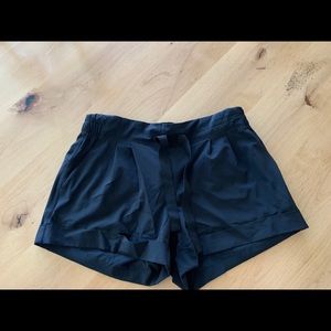 Lululemon Spring Break Away Short II